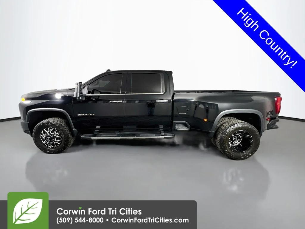 Used 2022 Black Chevrolet High Country image 6