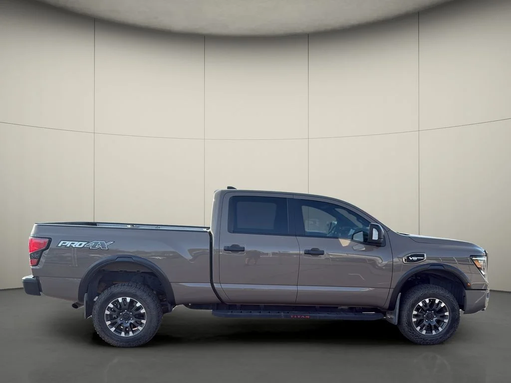 Used 2022 Beige Nissan PRO-4X image 8