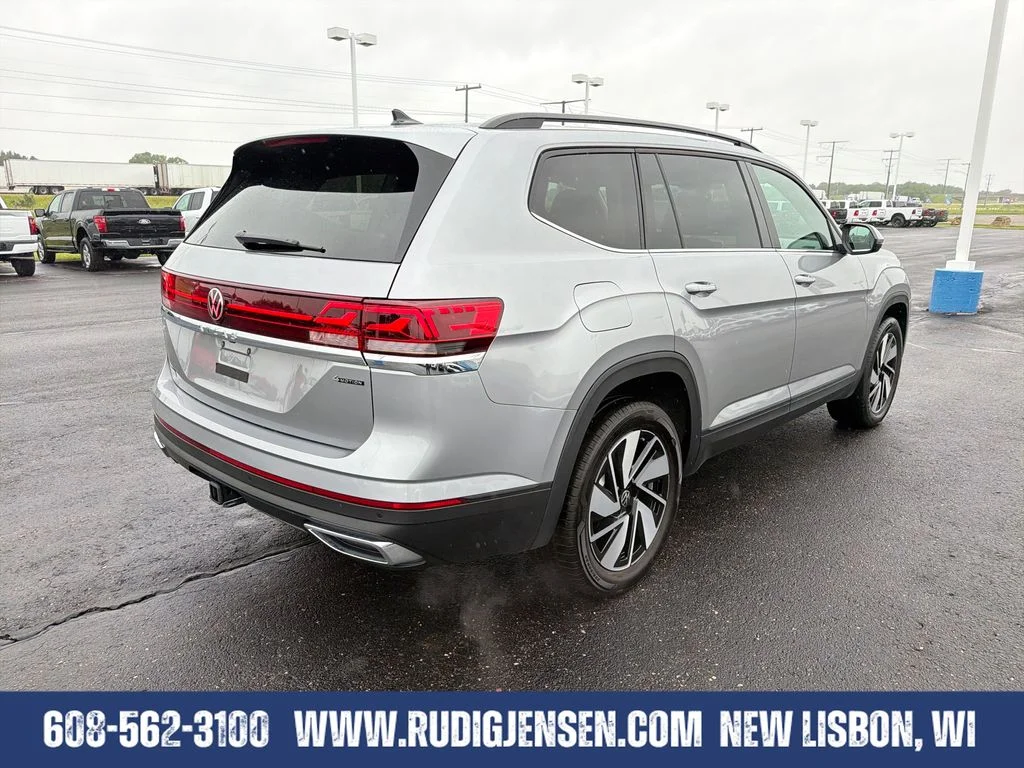 Used 2026 Silver Volkswagen 2.0T SE w/Technology image 5
