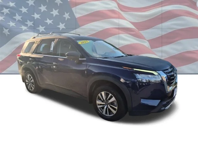 Used 2023 Blue Nissan SL image 2