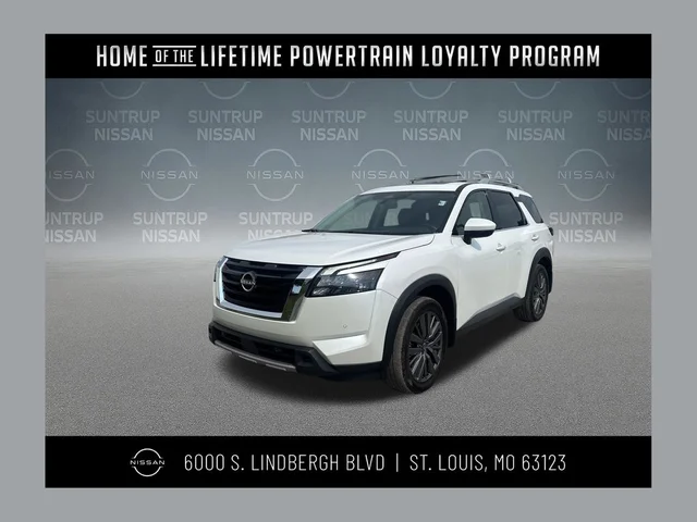2025 Nissan Pathfinder SL