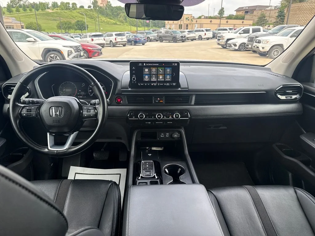 2023 Honda Pilot EX-L - Photo 12