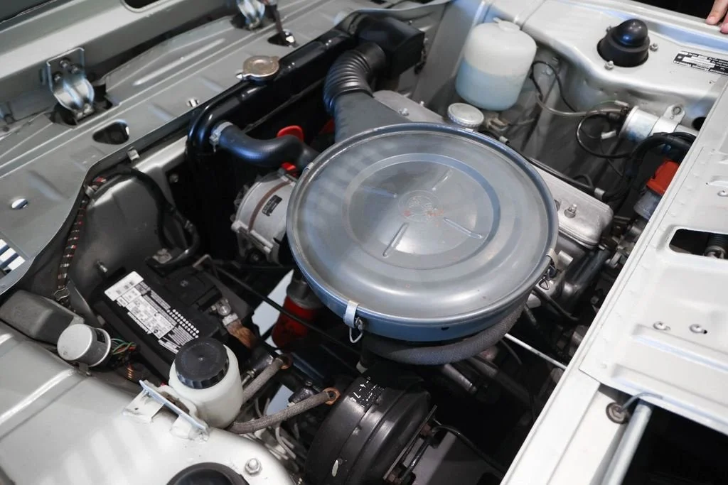 Used 1970 Silver BMW Cabriolet image 28