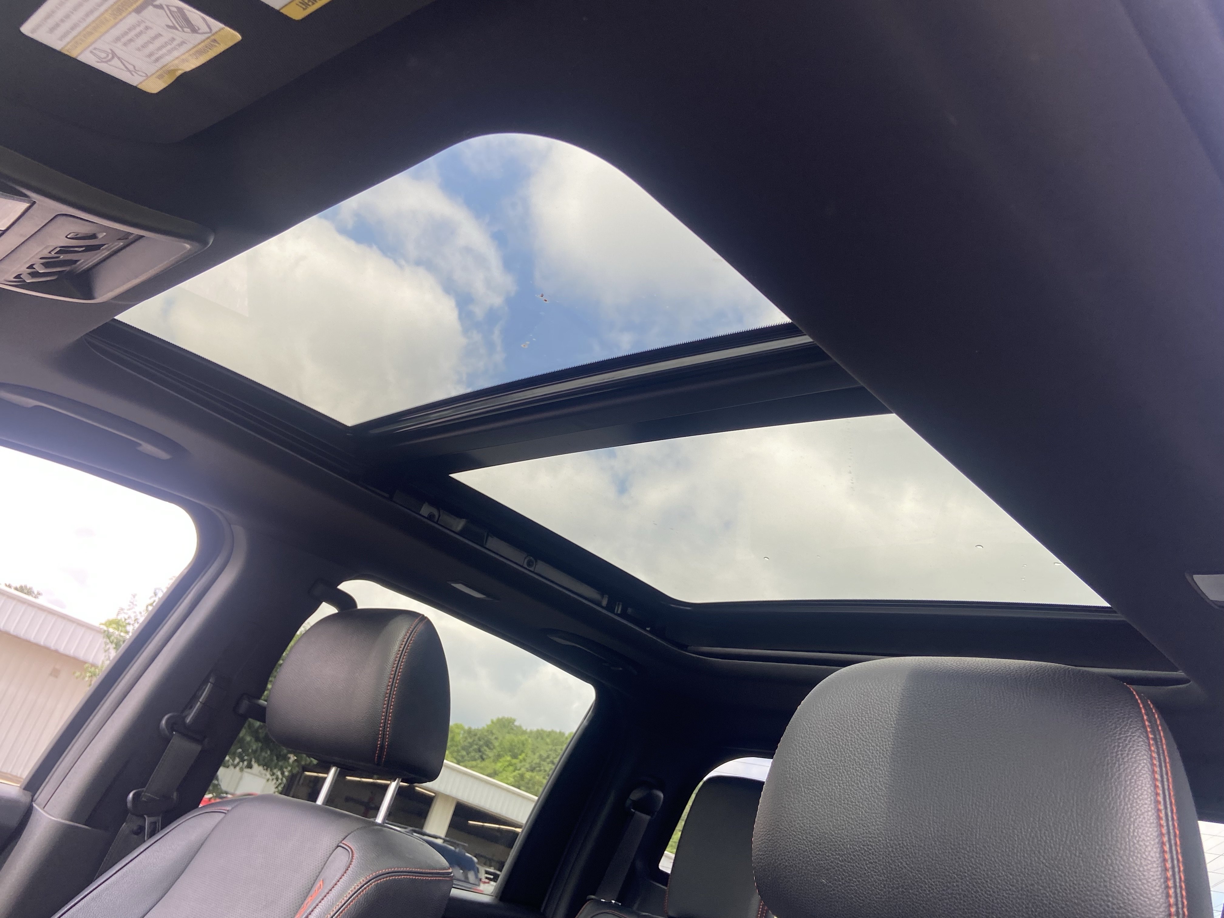 Used 2021 Super Black Nissan PRO-4X image 25