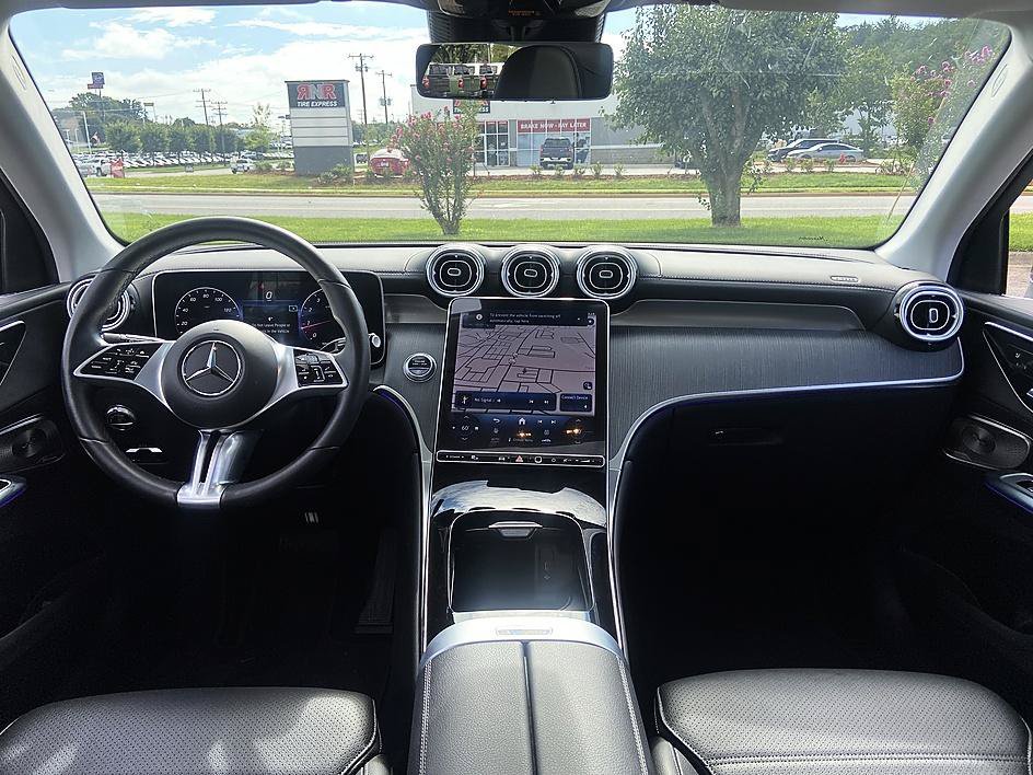 Used 2023 Black Mercedes-Benz GLC 300 image 29