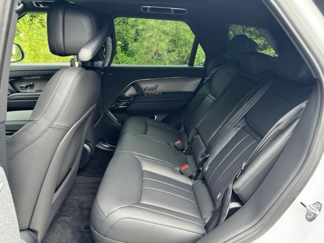 New 2026 Fuji White Land Rover SE image 13