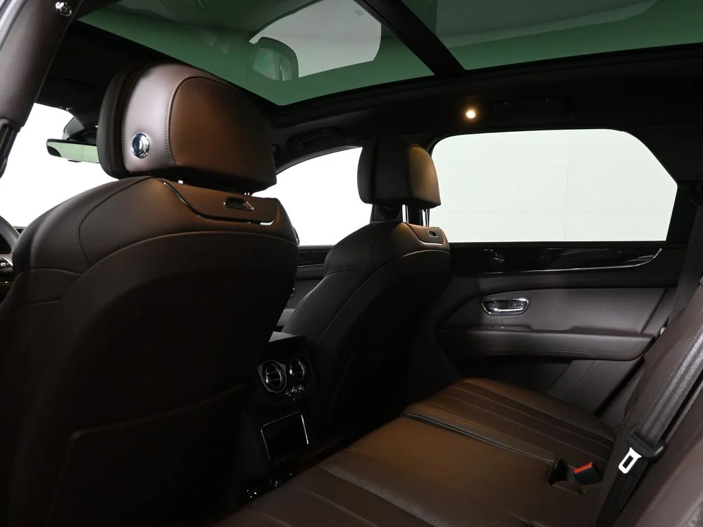 Used 2022 Blue Bentley S image 35