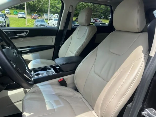 Used 2019 Black Ford Titanium image 12