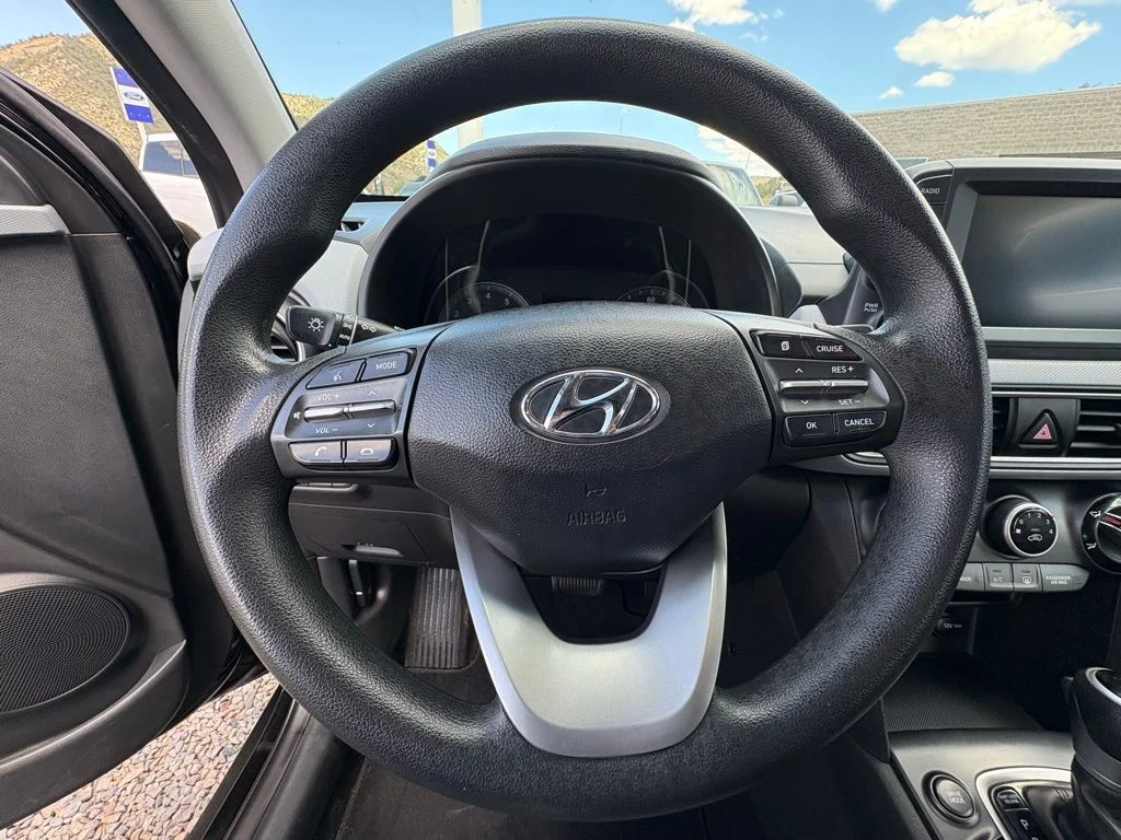 Used 2019 Hyundai Kona SE with VIN KM8K1CAA8KU302593 for sale in Durango, CO