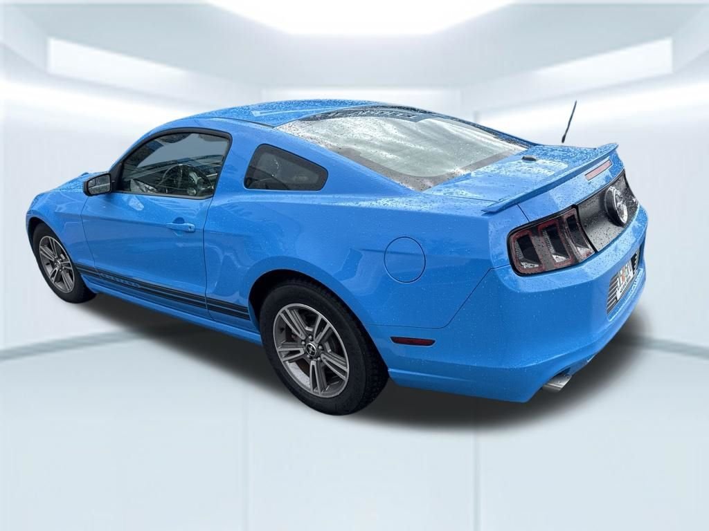 Used 2013 Blue Ford V6 Premium image 14