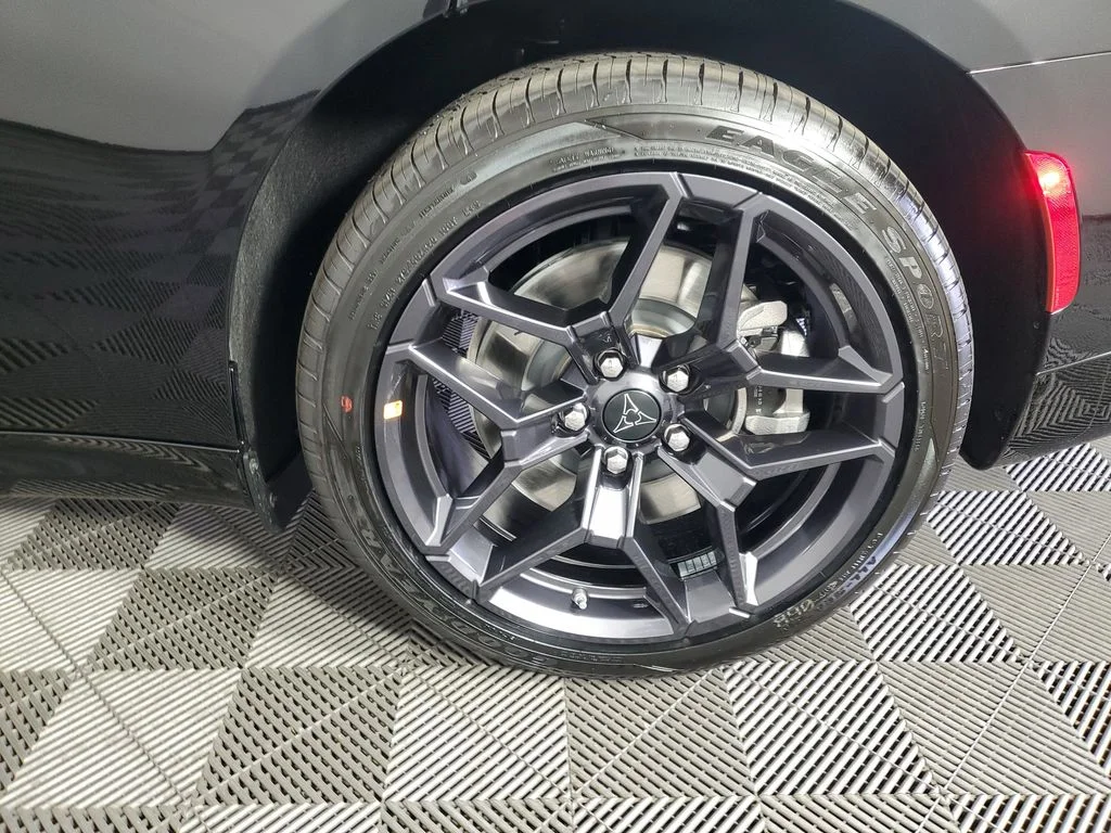 New 2026 Diamond Black Crystal Pearlcoat Dodge Scat Pack image 29