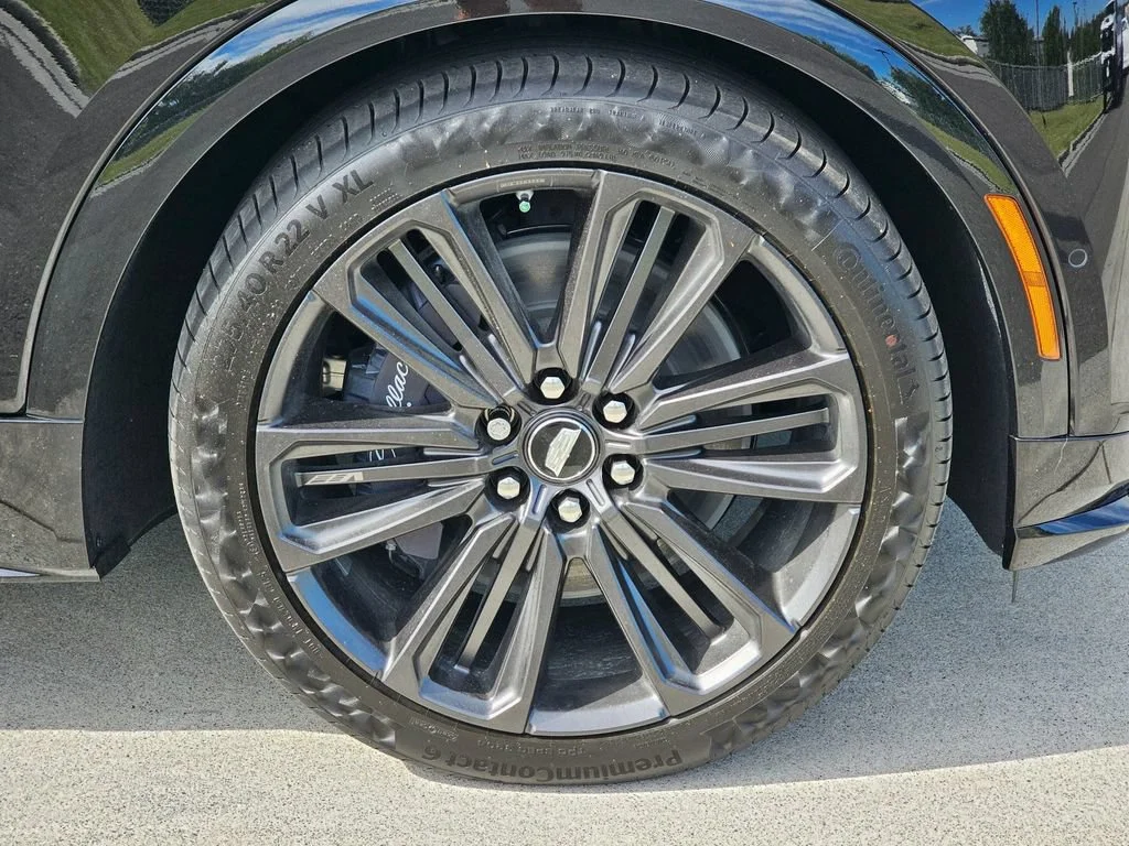 New 2026 Stellar Black Metallic Cadillac V-Series Premium image 9
