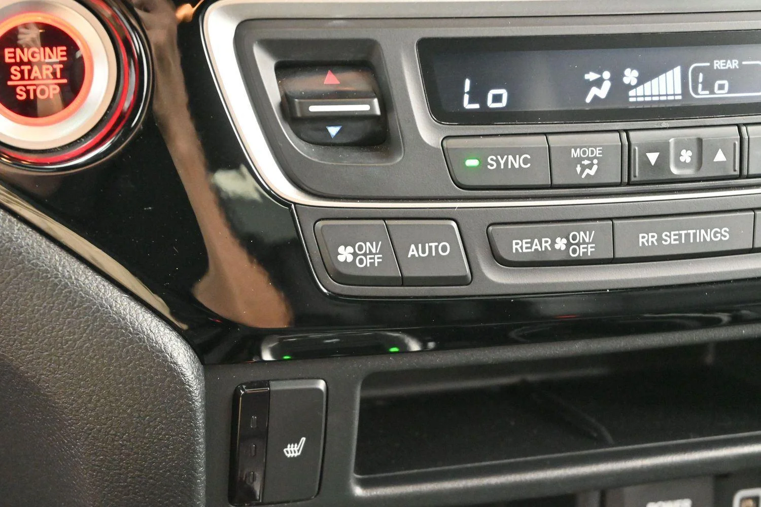 Used 2020 Black Copper Pearl Honda Touring image 25