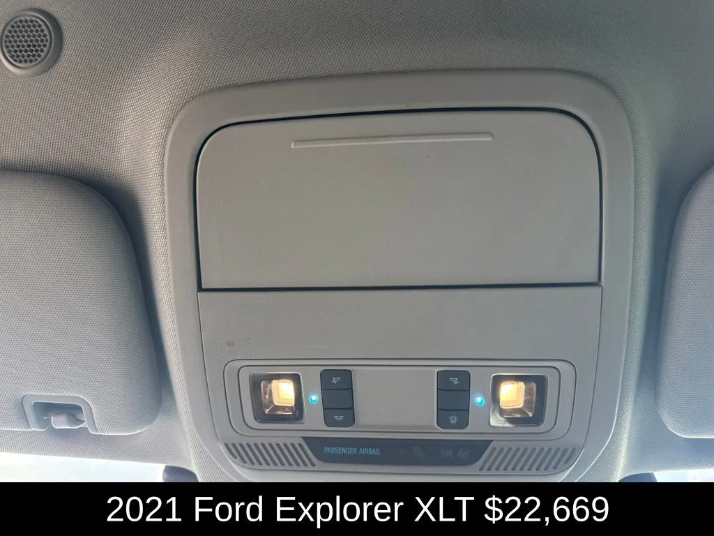 Used 2021 Black Ford XLT image 34