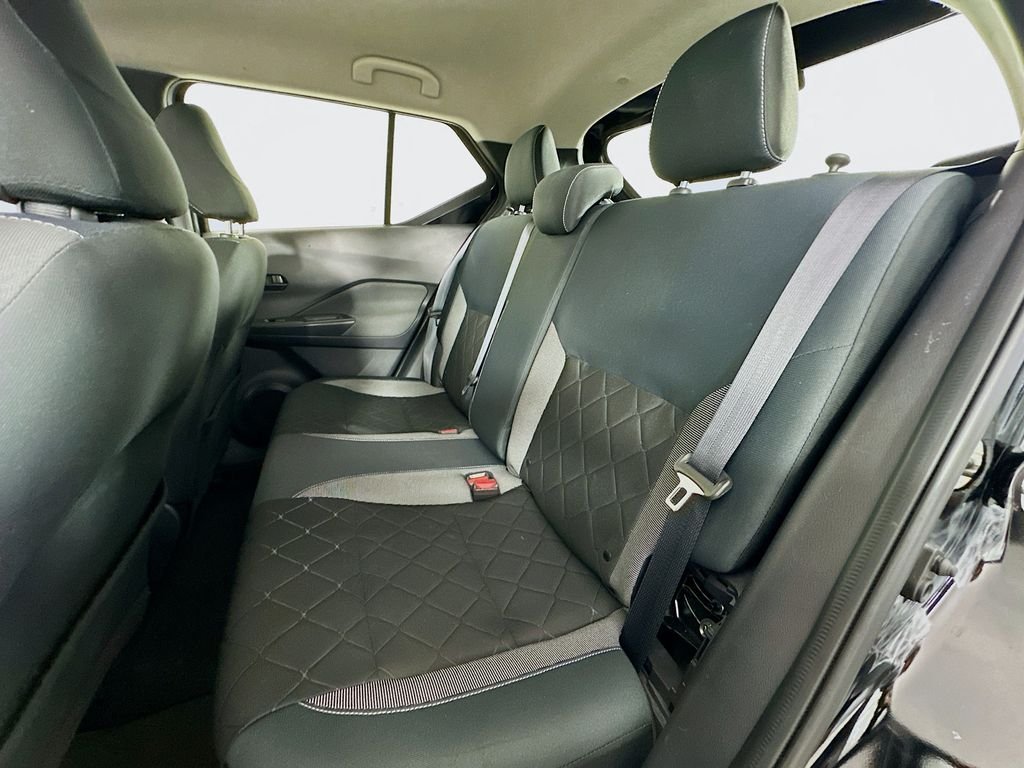 Used 2019 Super Black Nissan S image 23