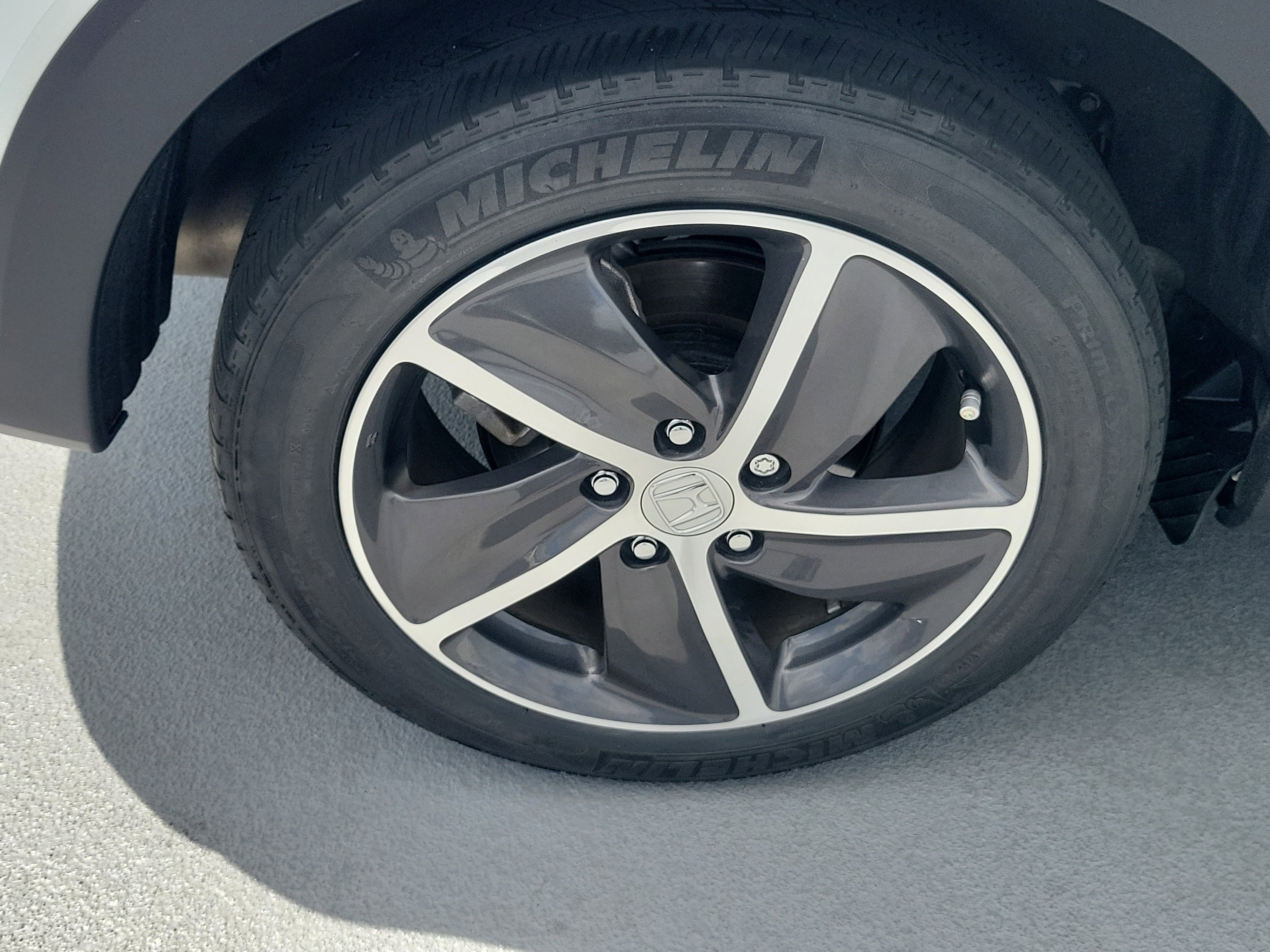 Used 2022 Platinum White Honda EX image 7