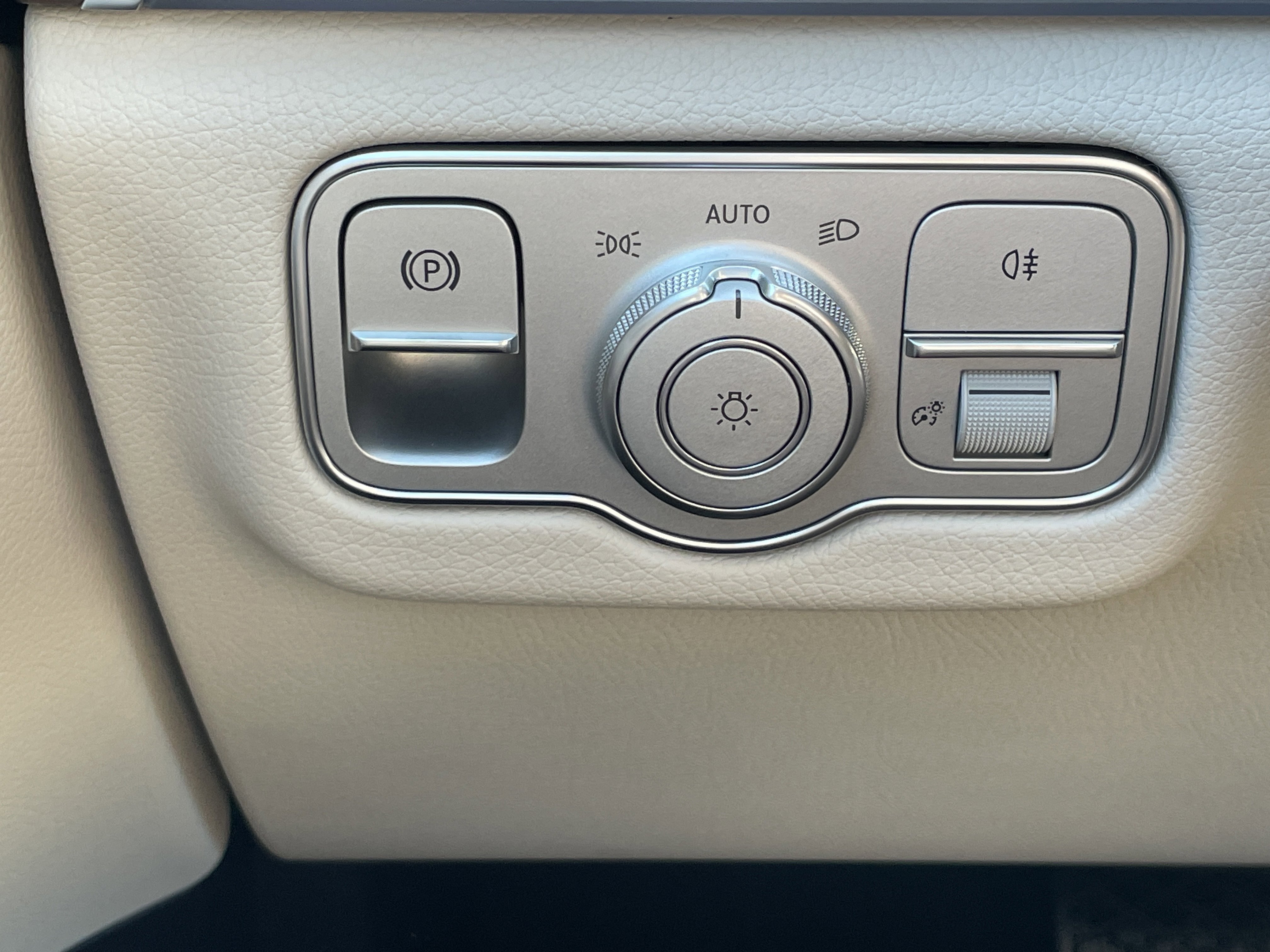 New 2026 Polar White Mercedes-Benz GLE 450 4MATIC® Coupe image 21