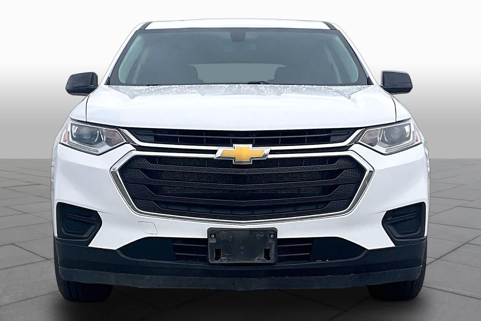 Used 2020 Summit White Chevrolet LS image 4