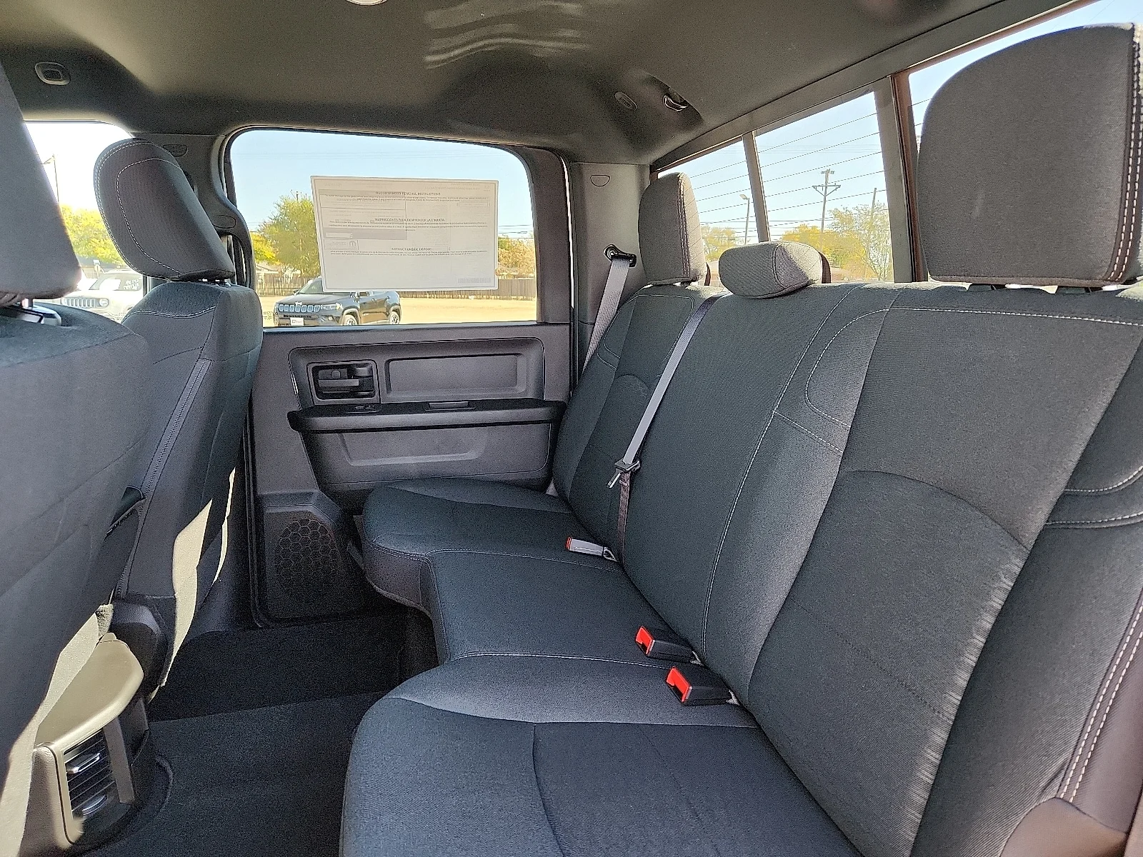 New 2026 PW7 Bright Whit Ram TRADESMAN CREW CAB 4X4 6