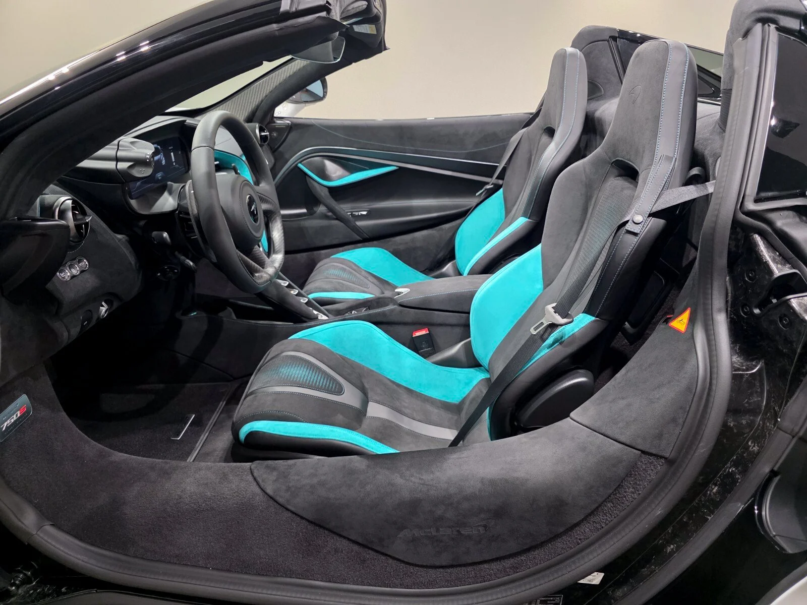 2027 McLaren 750S Base - Photo 6