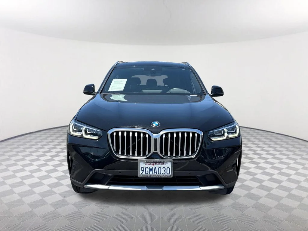 Used 2023 Black BMW xDrive30i image 2