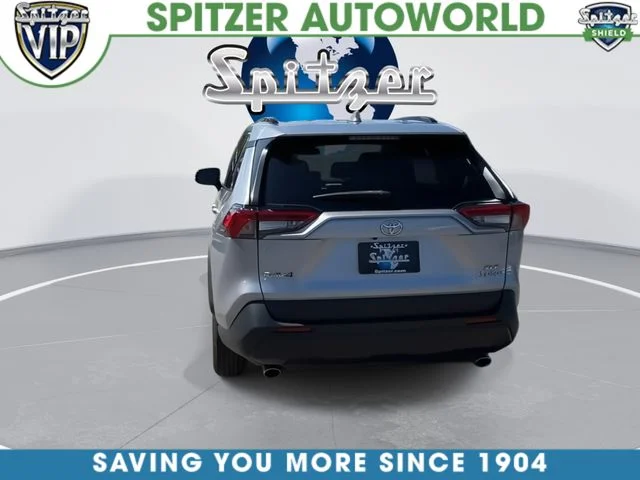 Used 2024 Silver Sky Metallic Toyota XLE image 9