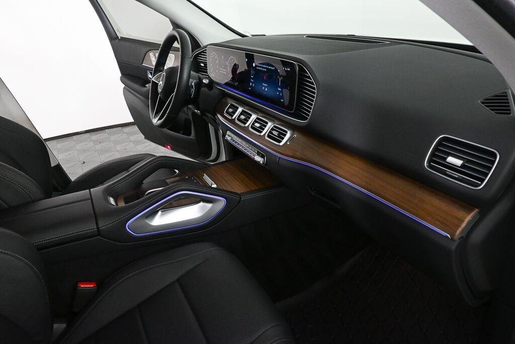 Certified Used 2025 Polar White Mercedes-Benz GLE 350 image 24