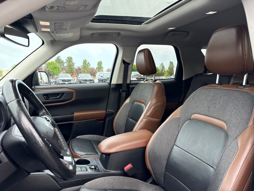 Used 2022 Shadow Black Ford Outer Banks image 9