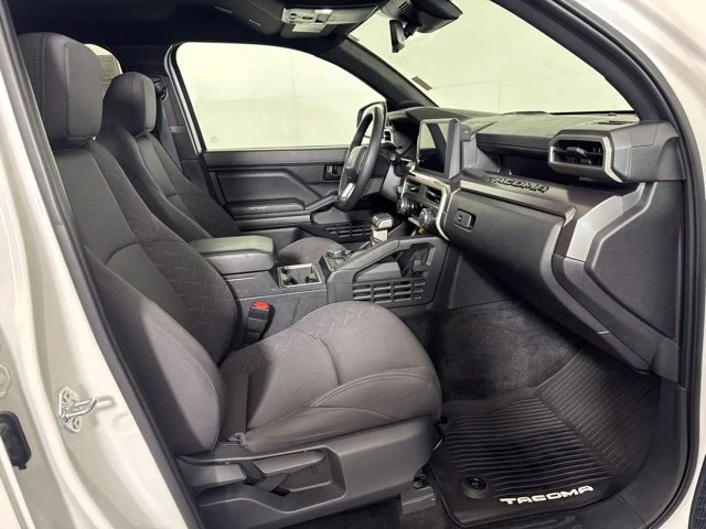 Certified Used 2025 Ice Toyota SR5 image 4