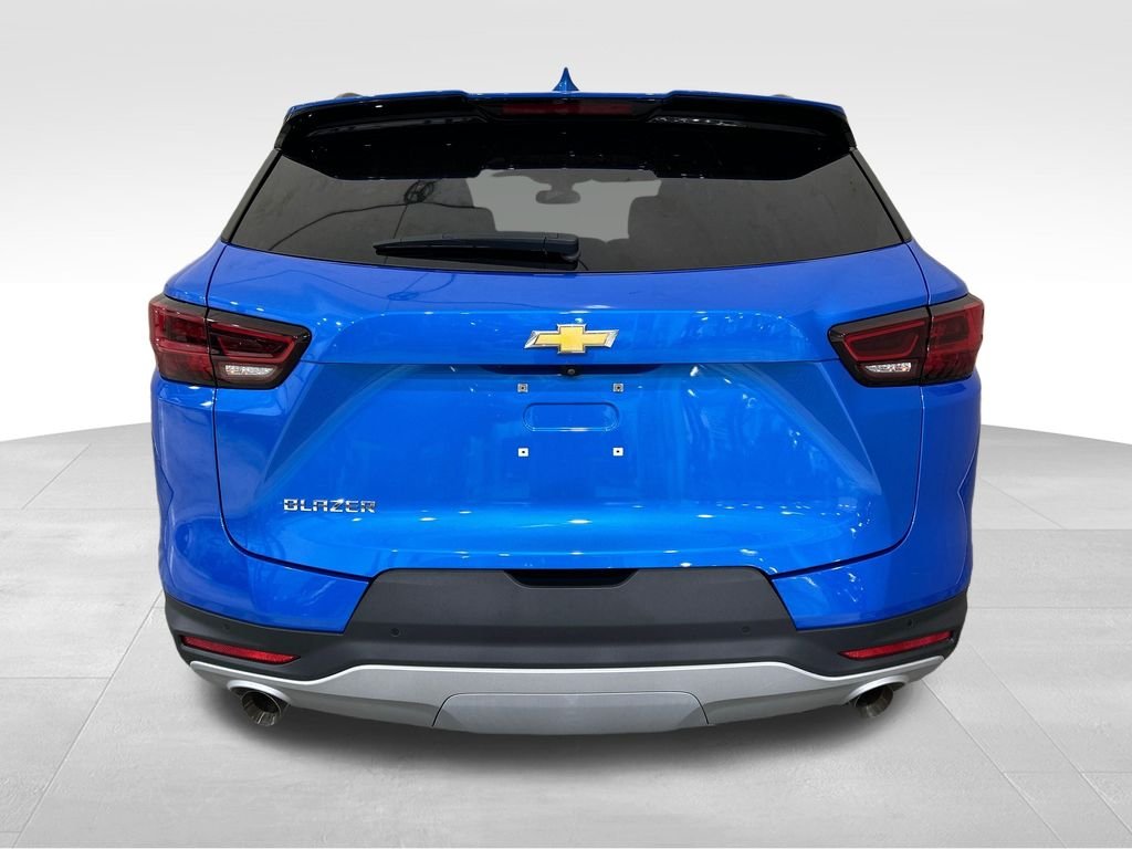 Used 2024 Blue Chevrolet LT image 4