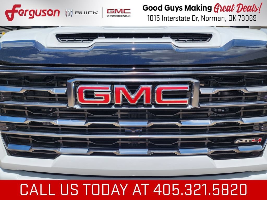 New 2026 Summit White GMC AT4 image 9