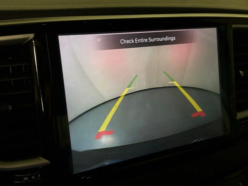 Used 2023 Black Chrysler Touring L image 27