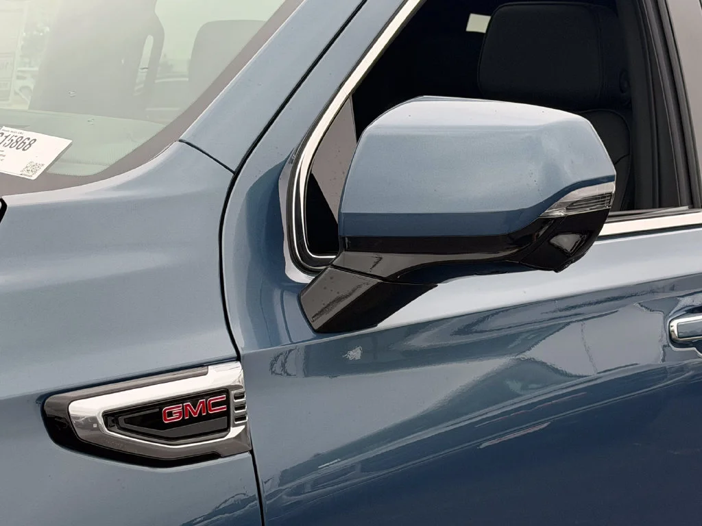2026 GMC Yukon Denali - Photo 24