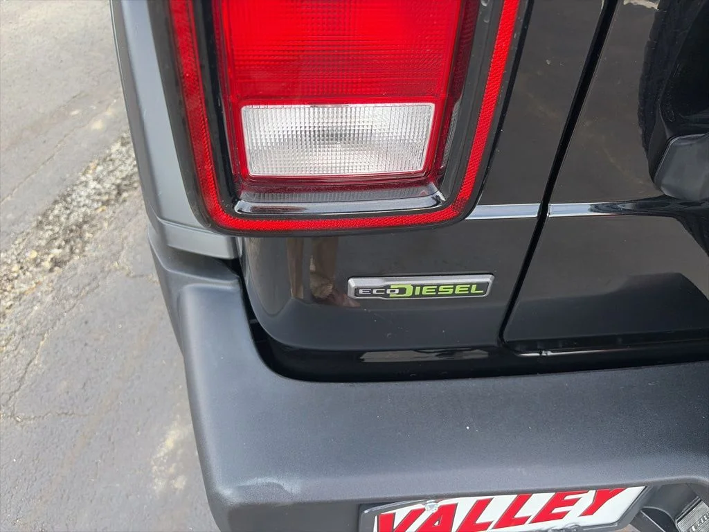 Certified Used 2022 Black Jeep Unlimited Sport S image 10