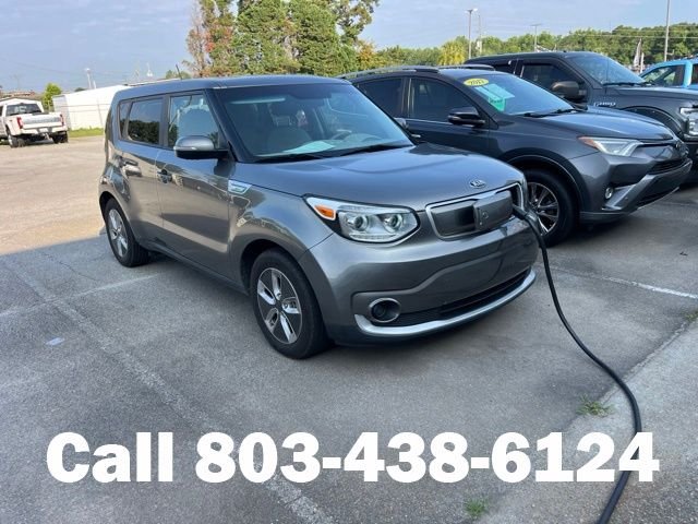 Used 2017 Silver Kia Base image 1
