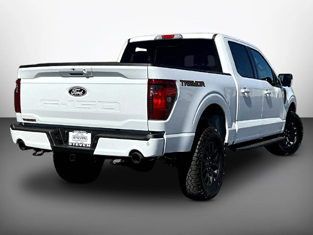 New 2026 Oxford White Ford Tremor® image 16