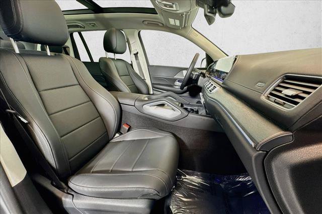 New 2026 Selenite Grey Metallic Mercedes-Benz GLS 450 image 57