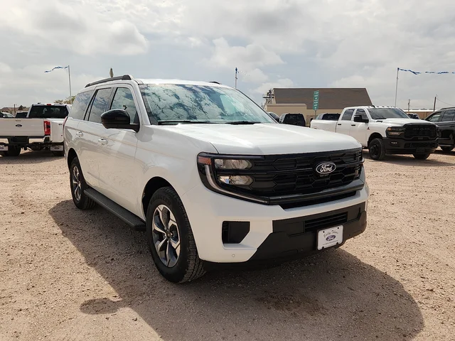 2027 Ford Expedition Active