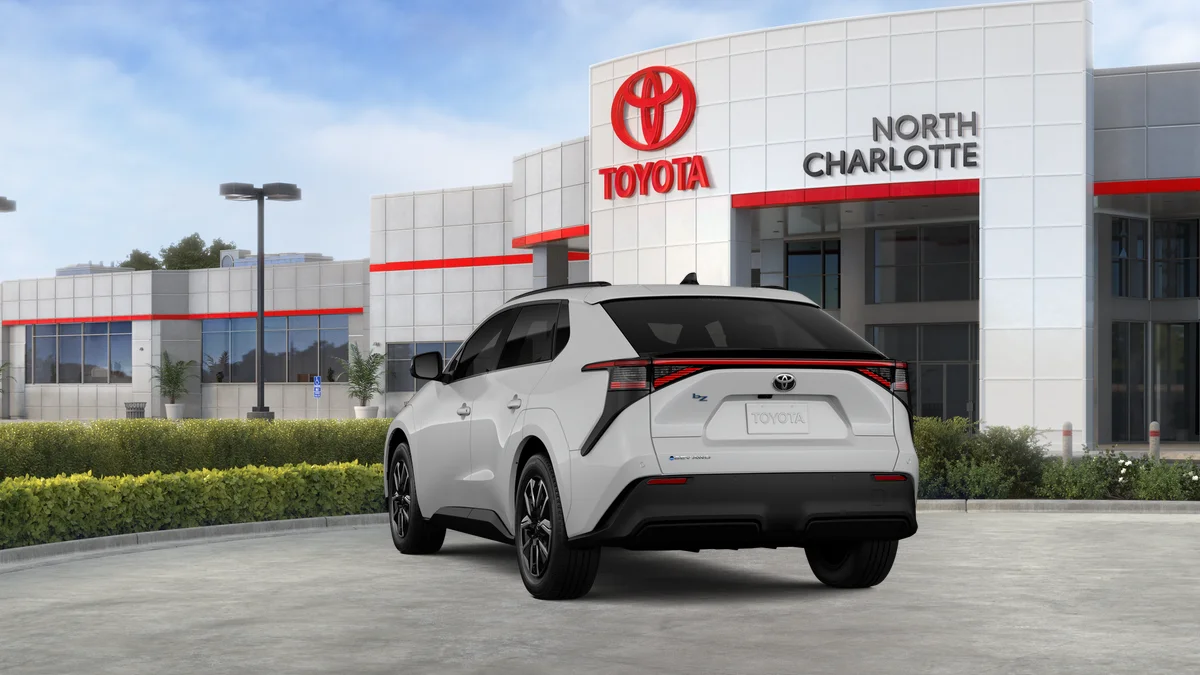 New 2026 Wind Chill Pearl Toyota XLE image 72