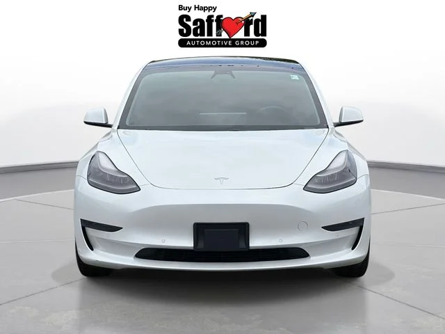 Used 2021 White Tesla Standard Range Plus image 8