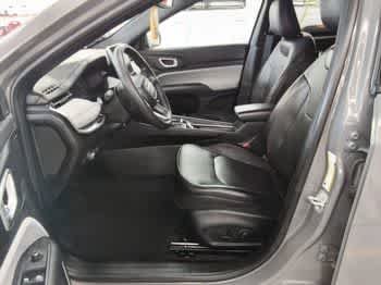 Used 2023 Sting-Gray Clearcoat Jeep Latitude Lux image 6