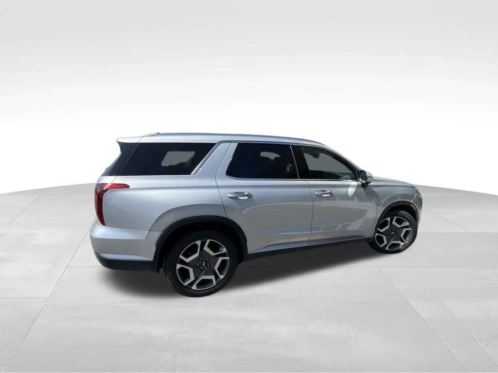 Used 2024 Silver Hyundai SEL image 24