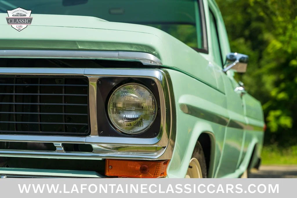 Used 1970  Ford  image 19