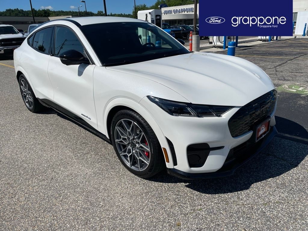 2025 Ford Mustang Mach-E