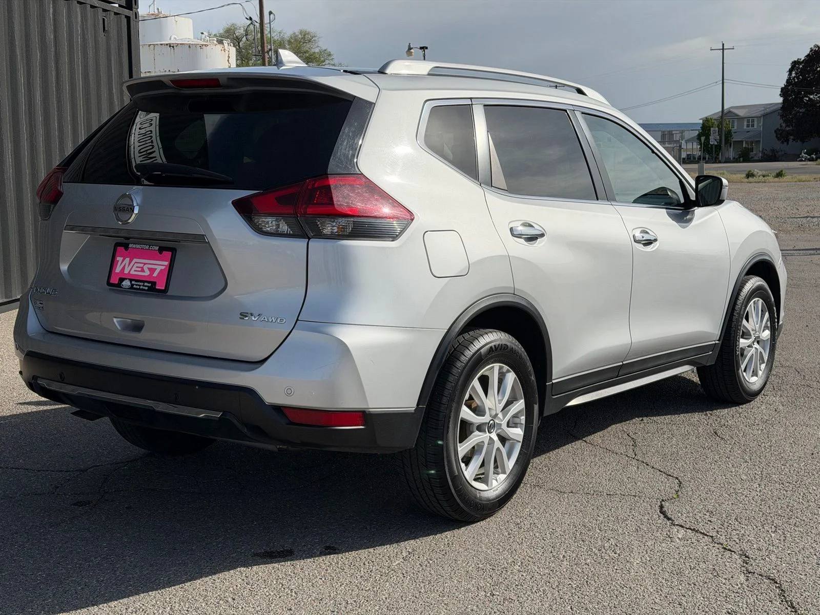 Used 2020 Silver Nissan SV image 7