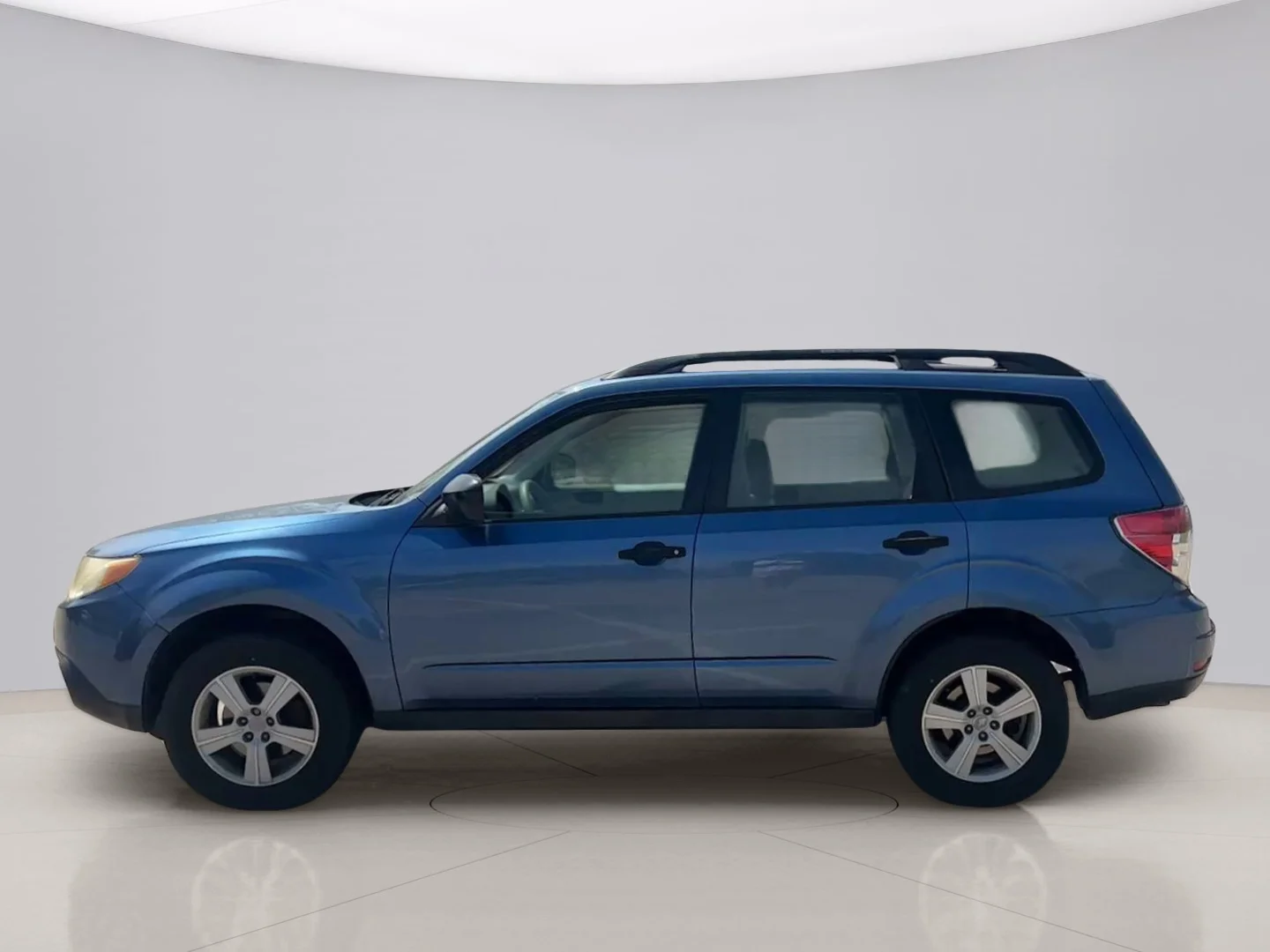 Used 2010 Blue Subaru 2.5X image 2