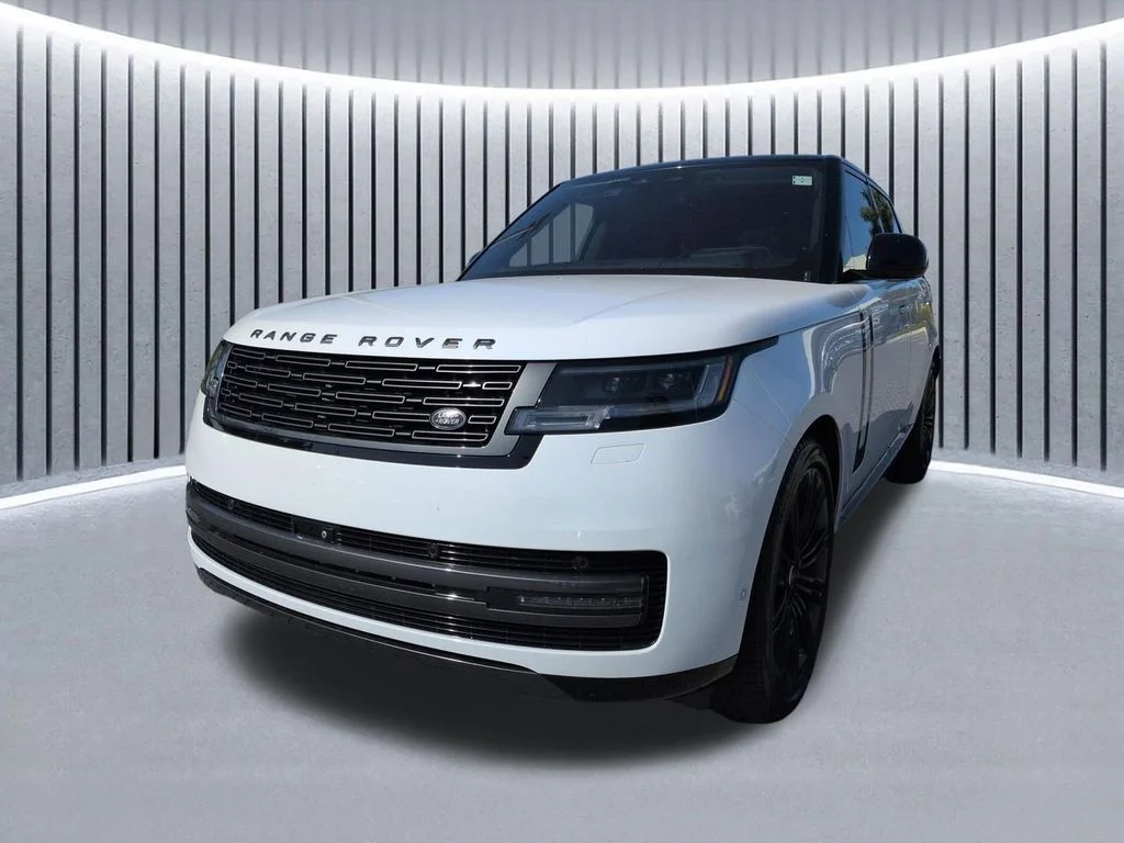 2022 Land Rover Range Rover 3.0 P360 MHEV's photo