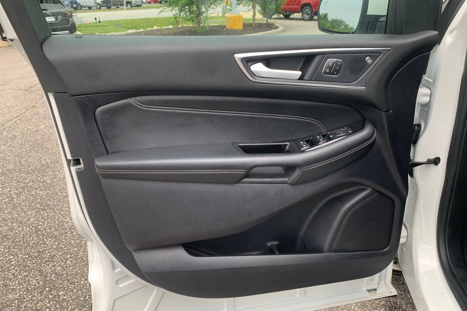 Used 2020 White Ford Titanium image 12