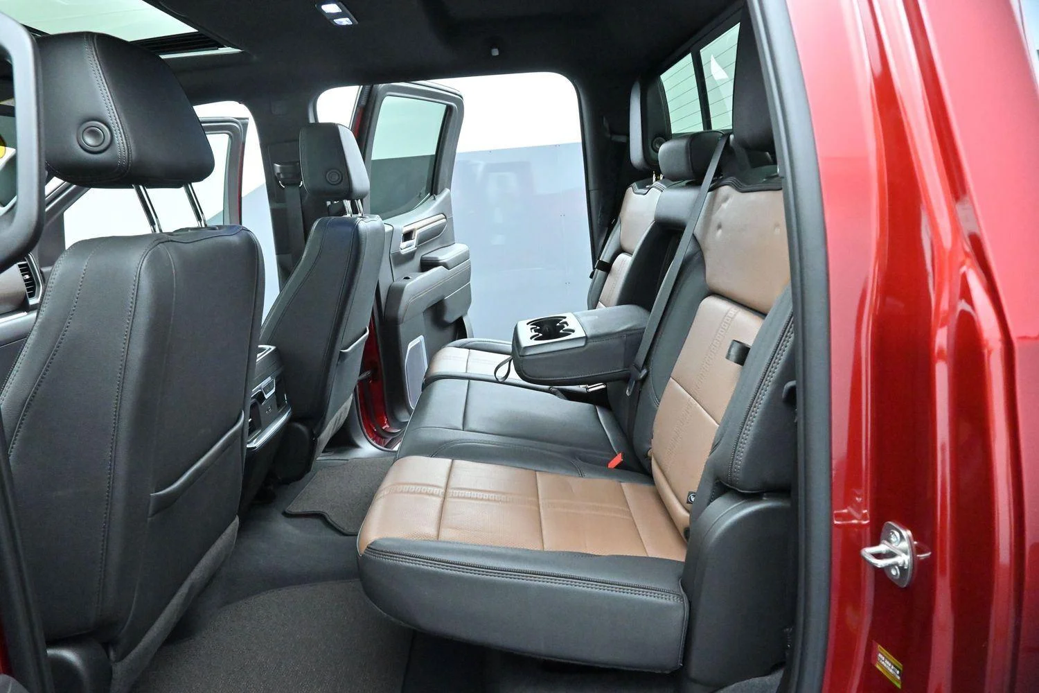 Used 2023 Radiant Red Tintcoat Chevrolet High Country image 30