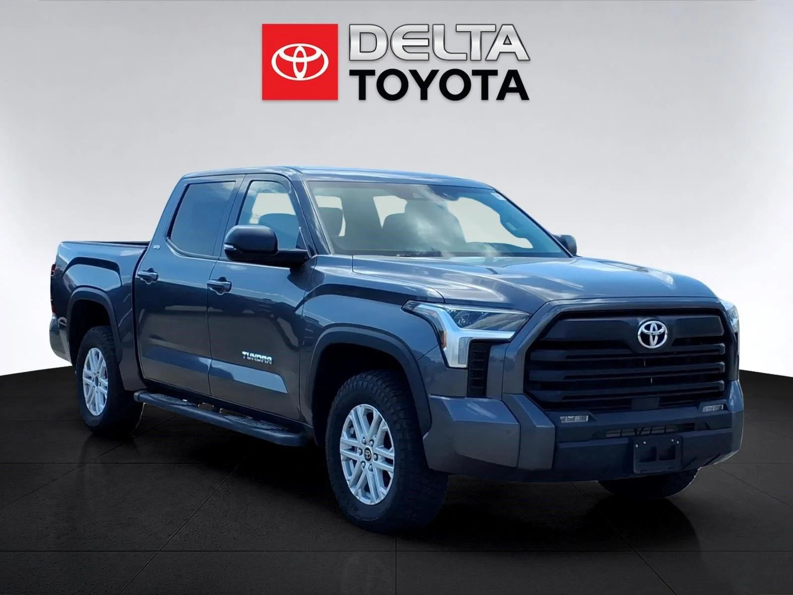 Used 2023 Magnetic Gray Metallic Toyota SR5 image 7